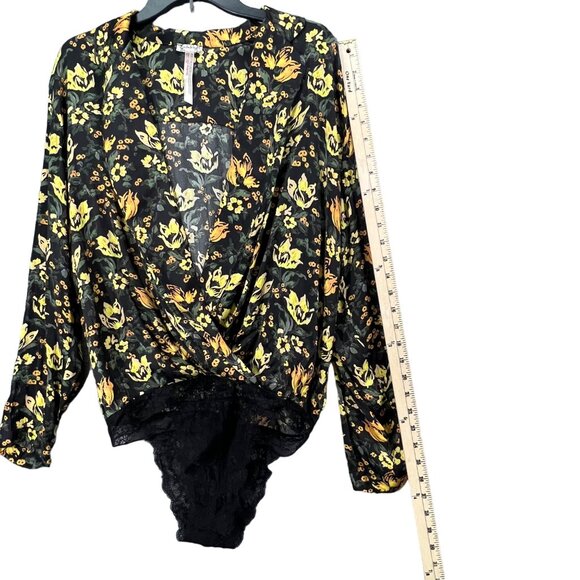 Free People Bodysuit Womens S Black Yellow Floral Intimately Elsa Wrap Plunging - Picture 8 of 16